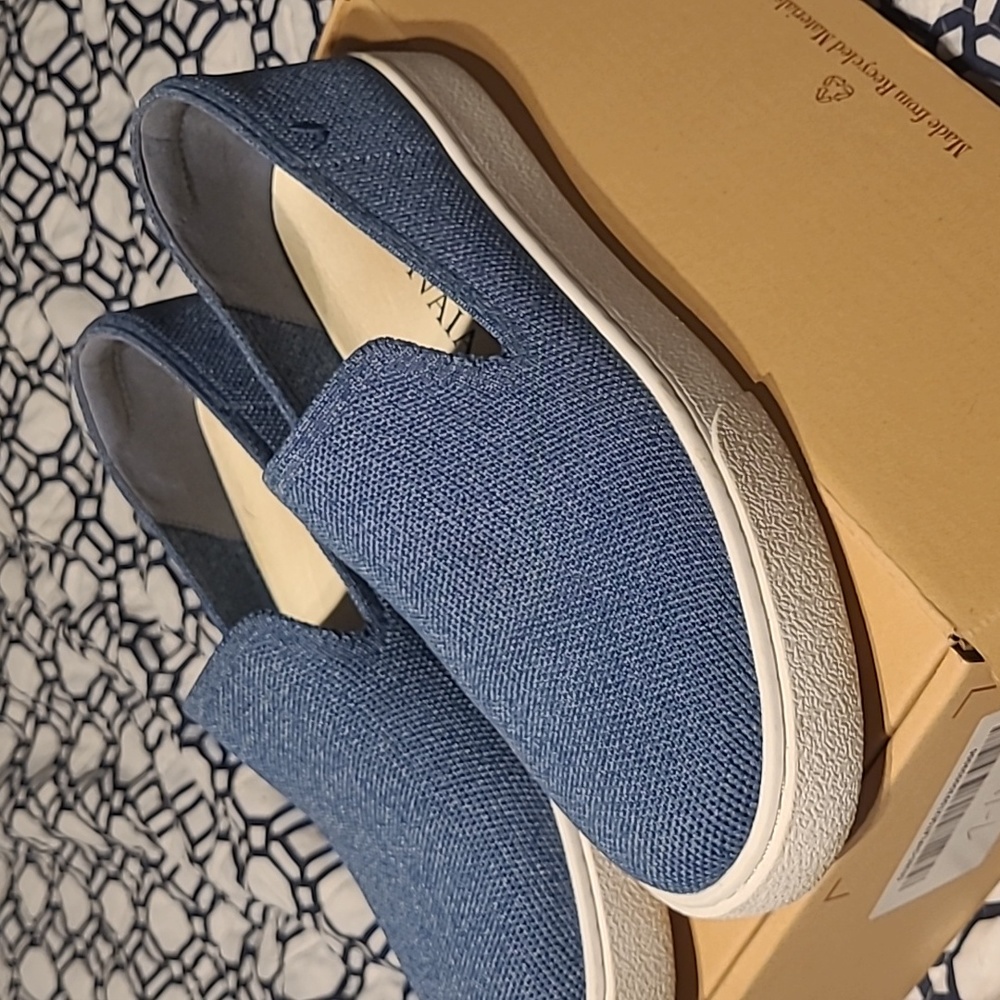 Vivaia Round Toe Slip On Sneakers